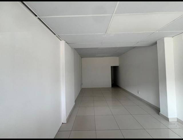 RETAIL PROPERTY TO RENT IN CASCADES